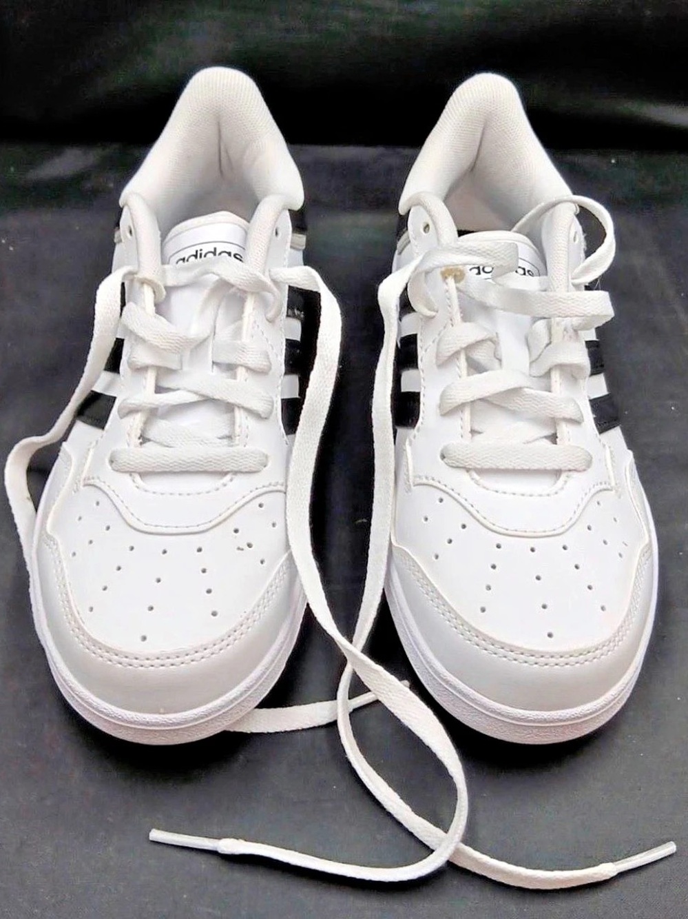 NWOT. Adidas, mens 6, womens 8, Hoops 3.0 Low White Sneakers
